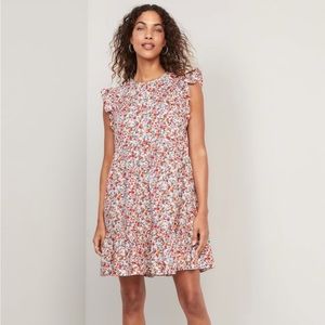 NWT - Floral mini shift dress with ruffle sleeves and pockets! Size XS
